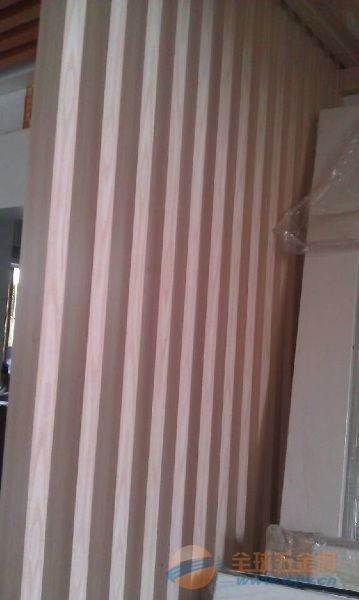 铝方通 建筑装饰的多功能选择与规格解析